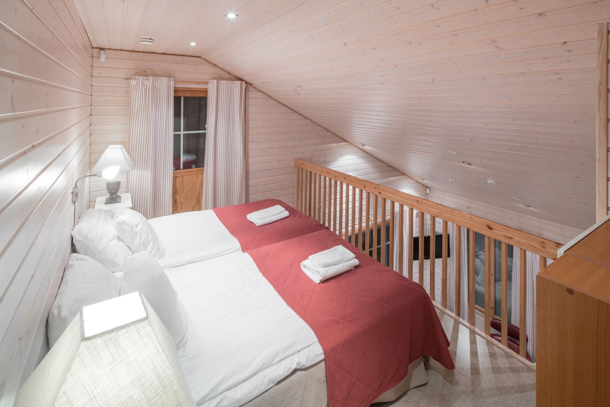 Lapland Hotels Ounasvaara Chalets Рованиеми Екстериор снимка